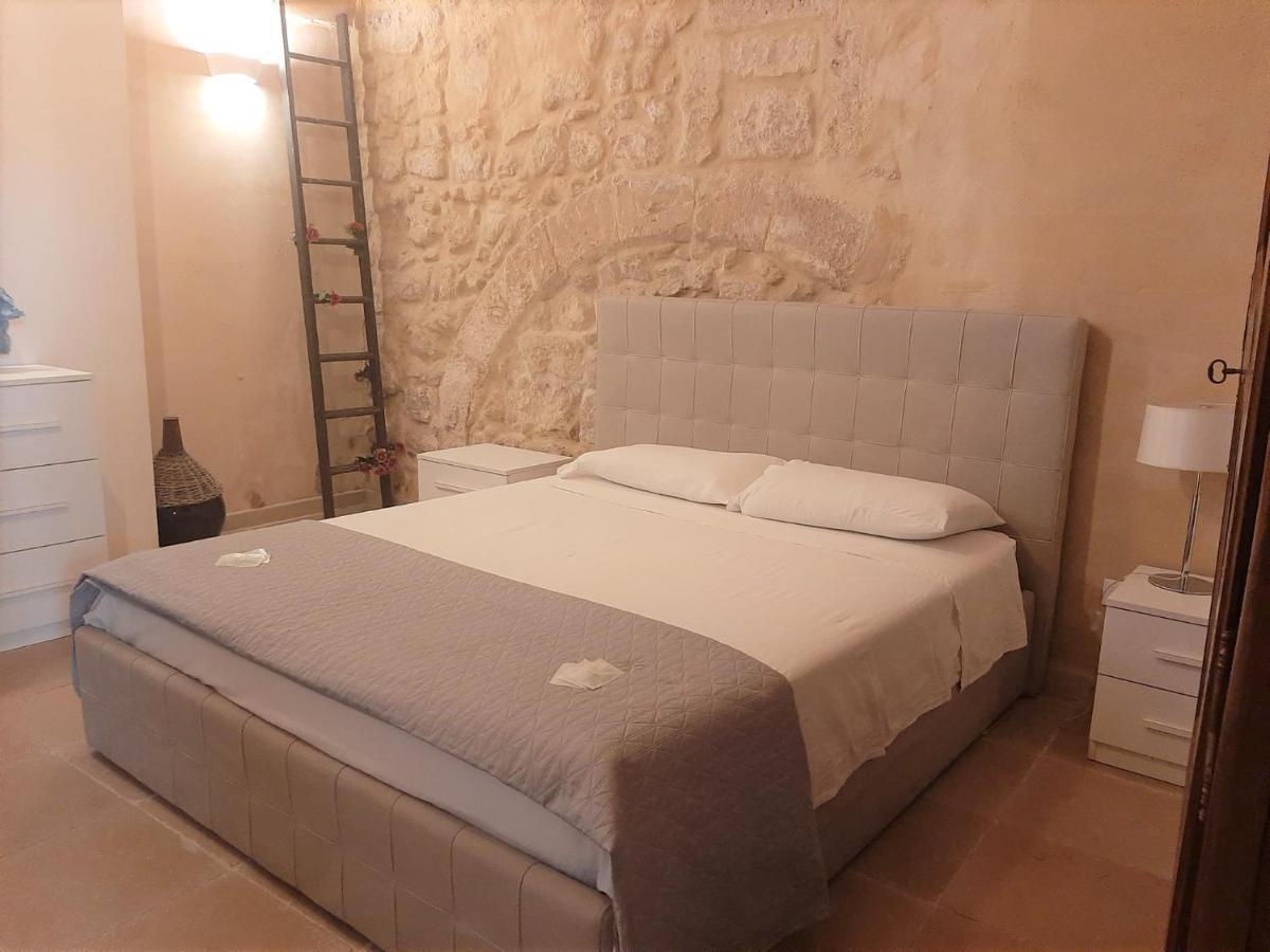 Dimora Salentina Via Scarambone Lecce Apartment Екстериор снимка